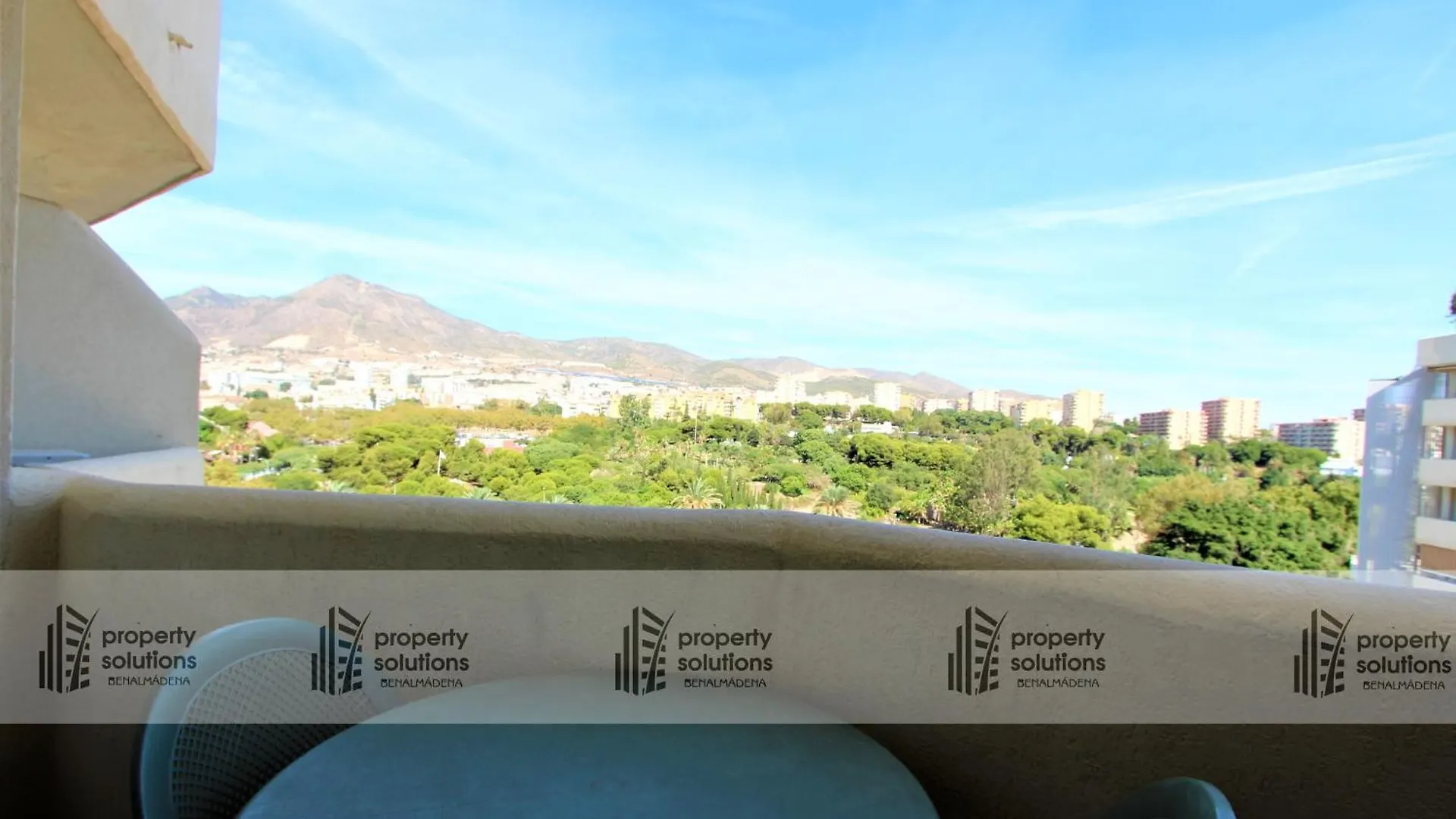 Apartamento Benalbeach 1010 - Vista Al Mar - Piscina Todo El Ano - Primera Linea De Playa Benalmádena