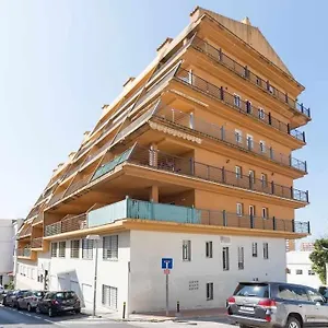 https://luna-acogedor-dplex-junto-a-puerto-marina-con-garaje.1costadelsol.com