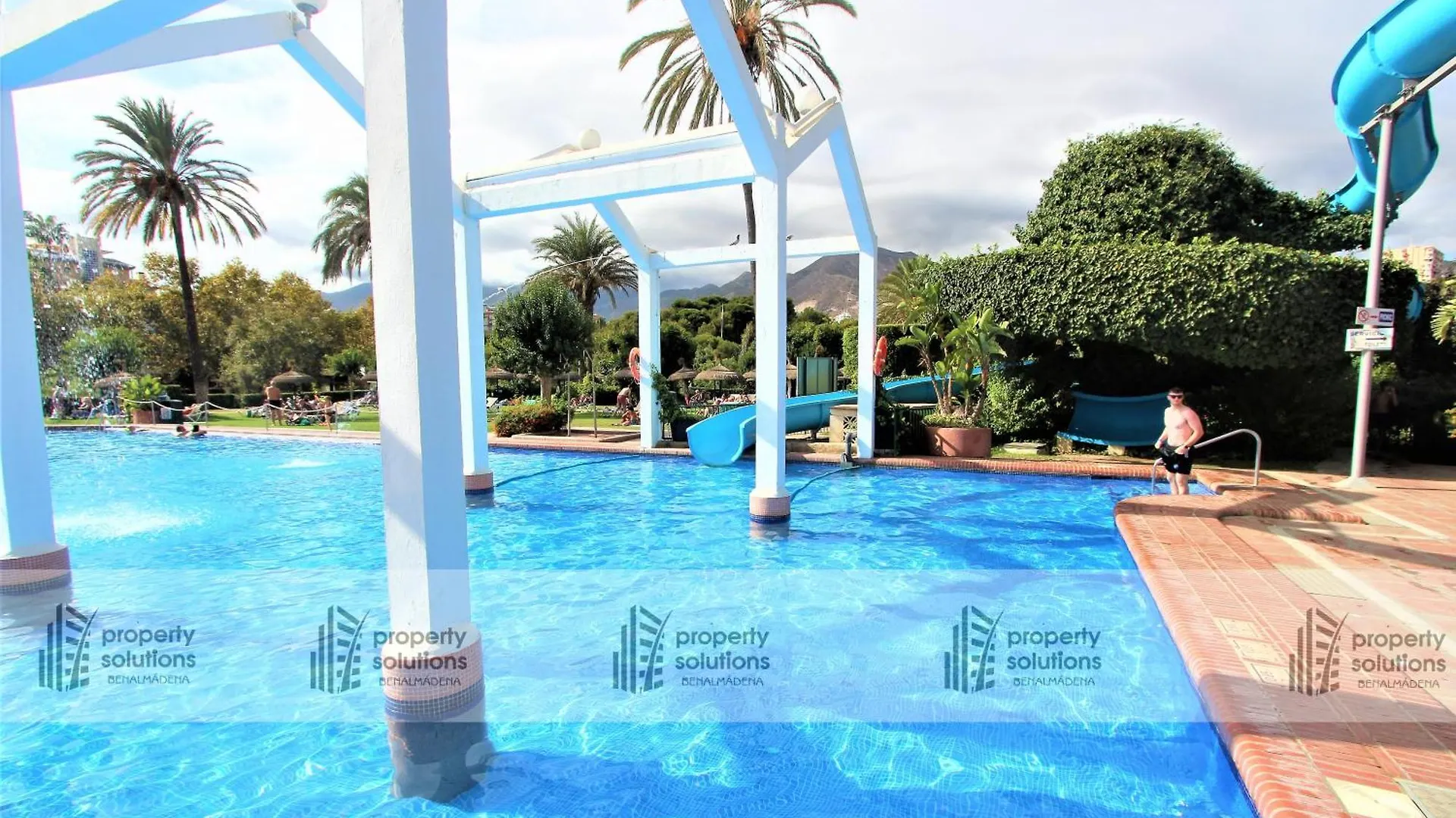 Benalbeach 1010 - Vista Al Mar - Piscina Todo El Ano - Primera Linea De Playa Benalmadena 0*,  Spain