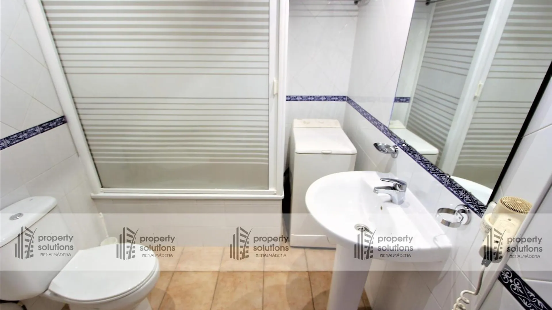 Apartment Benalbeach 1010 - Vista Al Mar - Piscina Todo El Ano - Primera Linea De Playa Benalmadena Spain